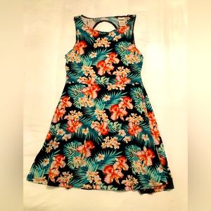 NWOT VS PINK Summer Dress